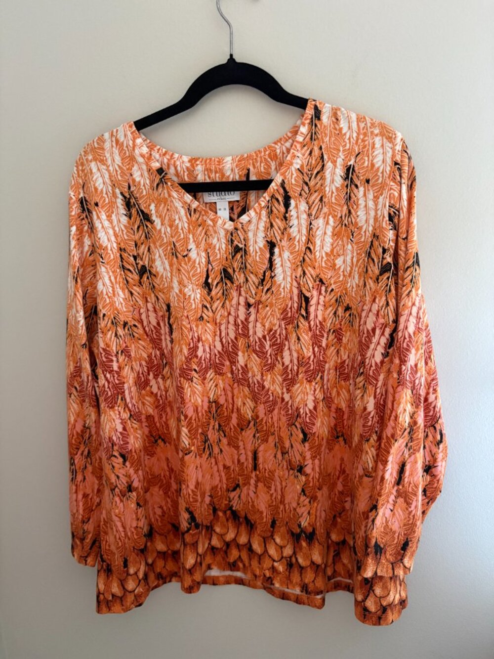 π A Lilac in April | Studio by D&Co Bohemian Feather Top XL π - Picture 2 of 3